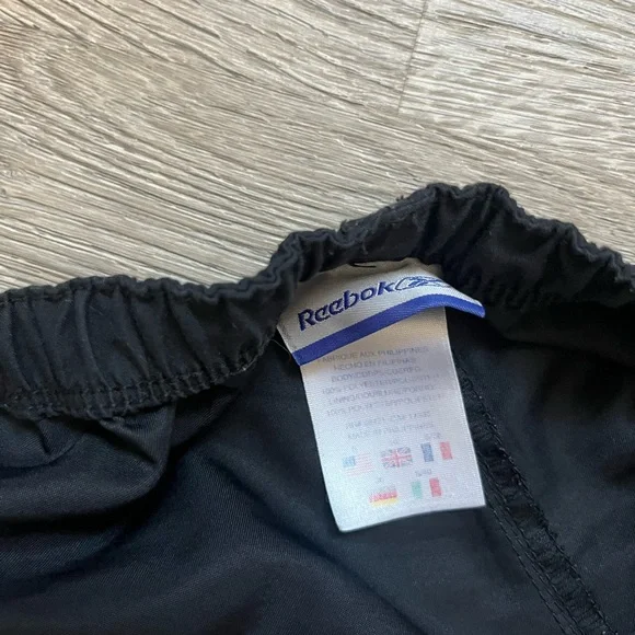 Y2K Reebok shorts - Picture 3 of 3